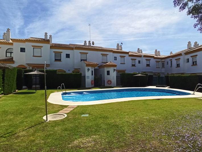 Ferienhaus für 8 Personen, mit Terrasse und Garten sowie Pool in El Puerto de Santa María - 2