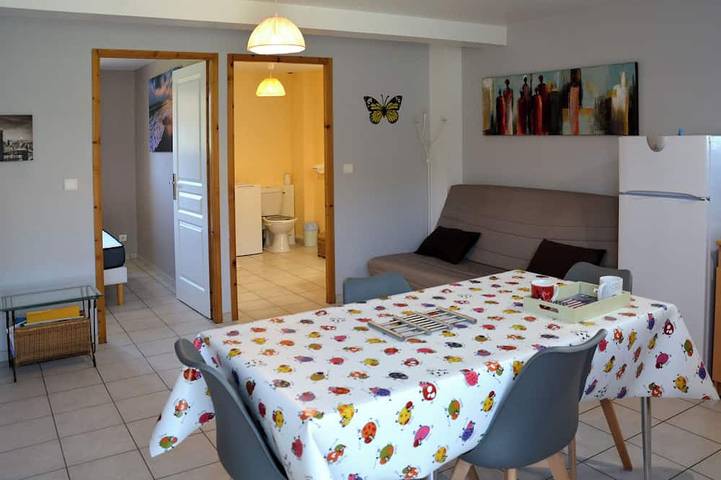 Gîte pour 4 personnes, avec terrasse et jardin dans le Jura - 4