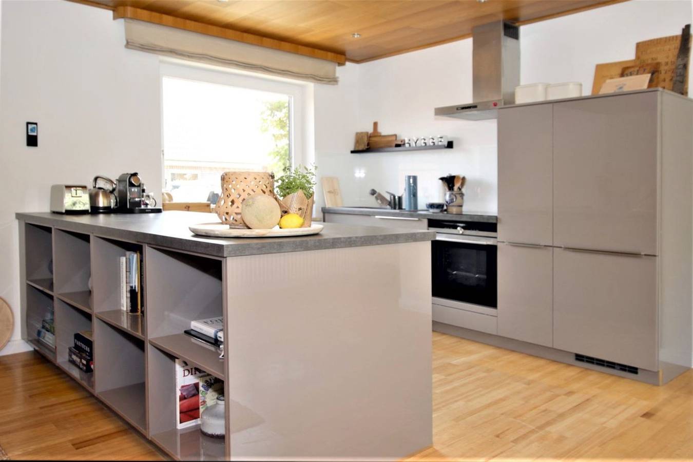 Ferienwohnung mit Garten, insgesamt 6- Zimmern, 4 Sz und 3 Bädern auf ca. 160qm. in Wyk auf Föhr (Stadt), Wyk auf Föhr