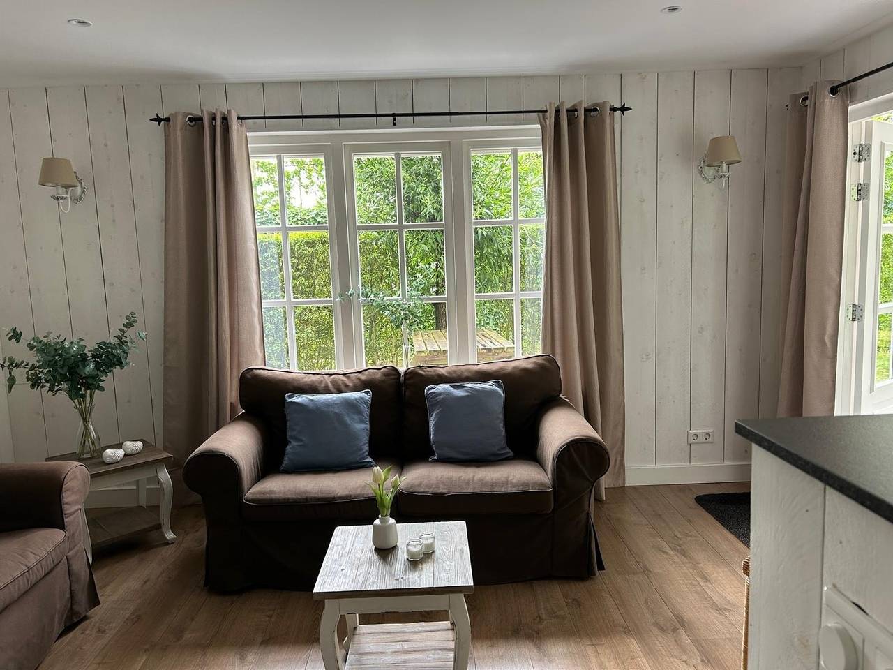 Zentral gelegene Haus für 4 Personen mit viel Privatsphäre und großen Garten und Veranda. in Oostkapelle, Walcheren