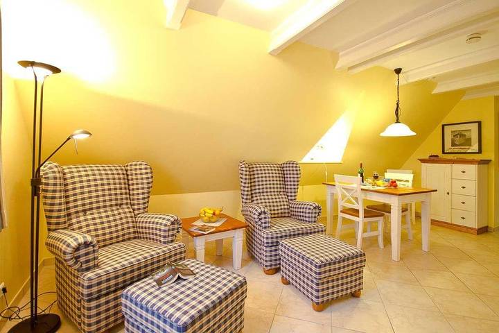 Ferienwohnung für 2 Personen, mit Terrasse und Garten sowie Sauna in Nebel