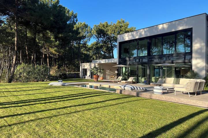 Location de vacances pour 11 personnes, avec jardin dans Golf de la Palmyre