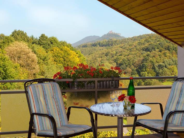 Hotel für 2 Personen, mit Balkon, kinderfreundlich in Trifelsland - 3