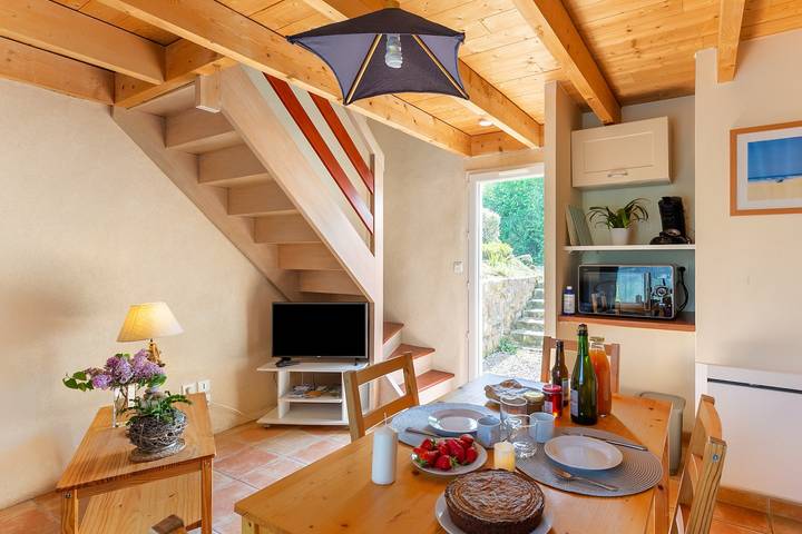 Location de vacances pour 2 personnes, avec terrasse et jardin à Telgruc-sur-Mer - 2