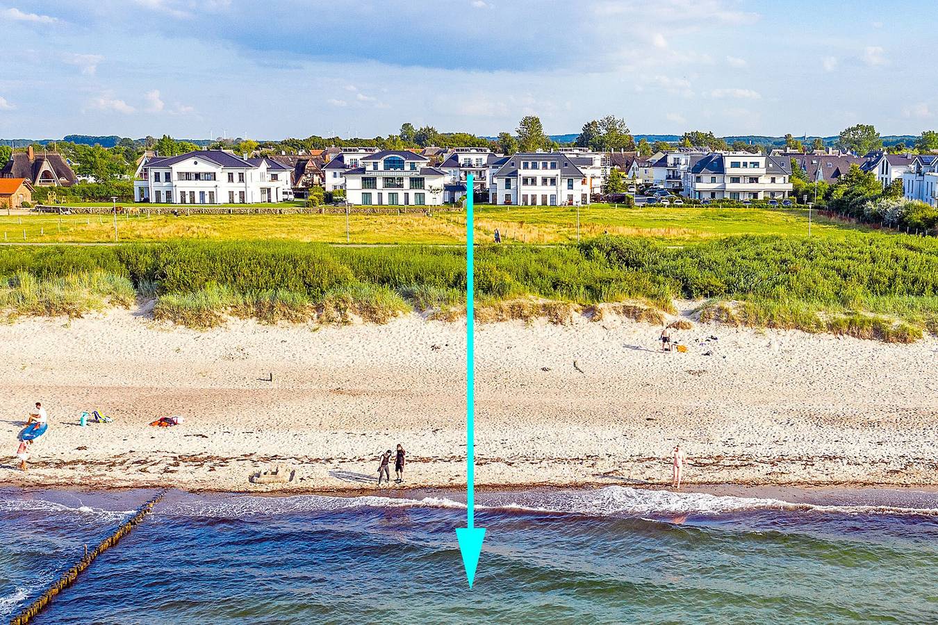 Ganze Wohnung, Ferienwohnung 'Dünenrose 04 Wolkenlos' mit Meerblick, Balkon und Wlan in Börgerende, Börgerende-Rethwisch