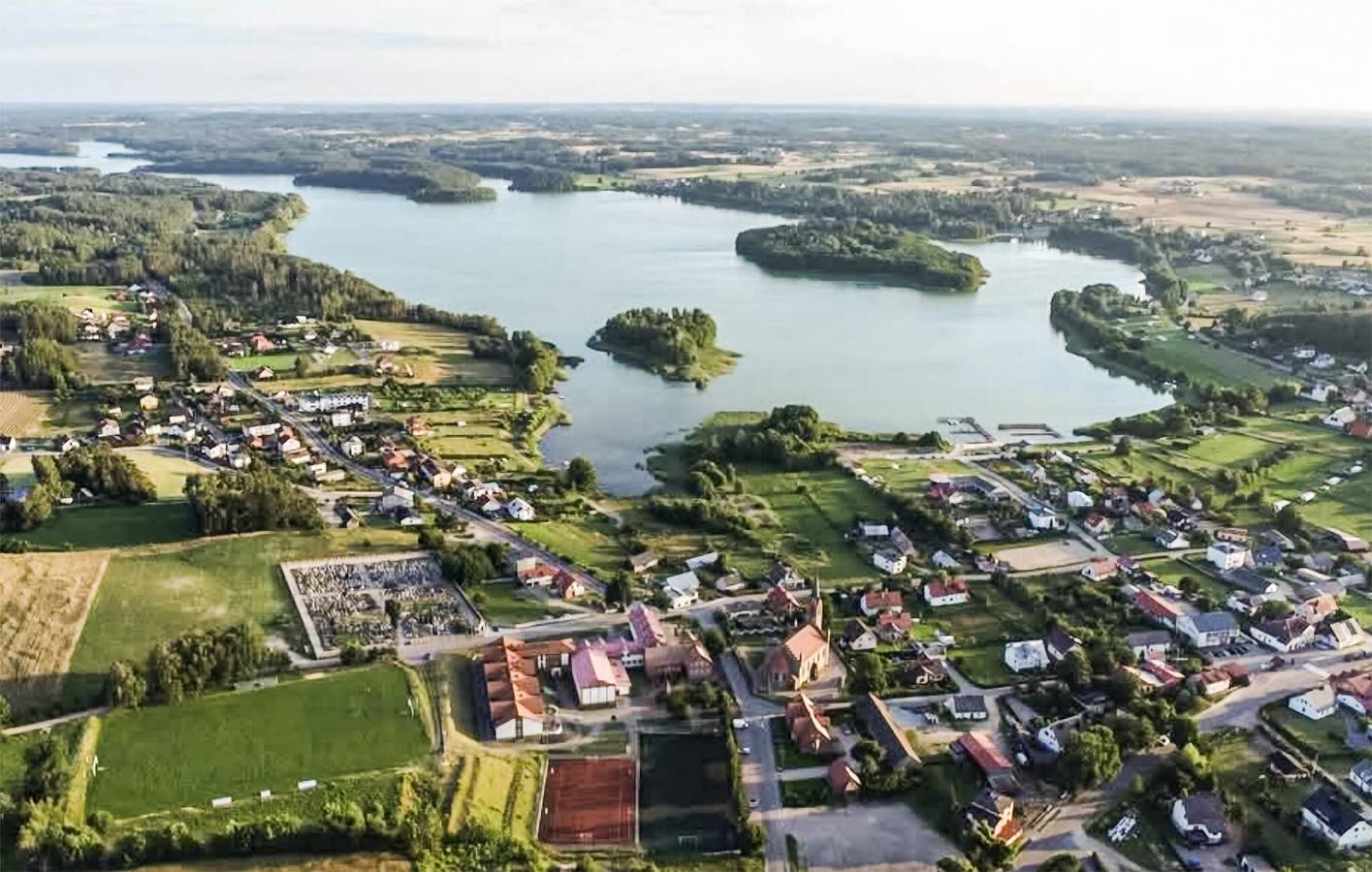 Ganze Ferienwohnung, Ferienwohnung für 10 Personen mit Garten in powiat kartuski