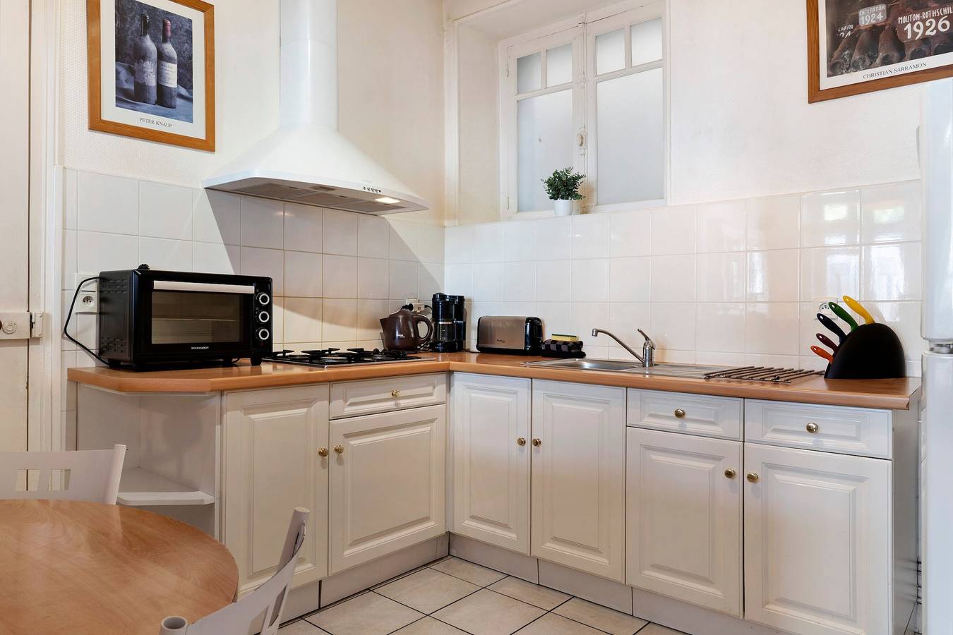 Ganze Wohnung, Apartment 'Estaing' mit Bergblick, privater Terrasse und Wlan in Argelès-Gazost, Französische Pyrenäen
