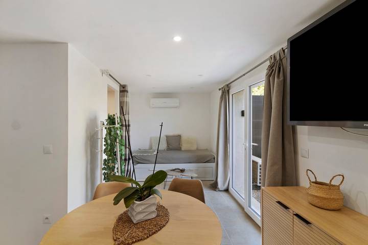 Ganzes Studio, Studio-Apartment 'Villa Laurent' mit privatem Garten und Wlan in Solaro, Corte und Umgebung