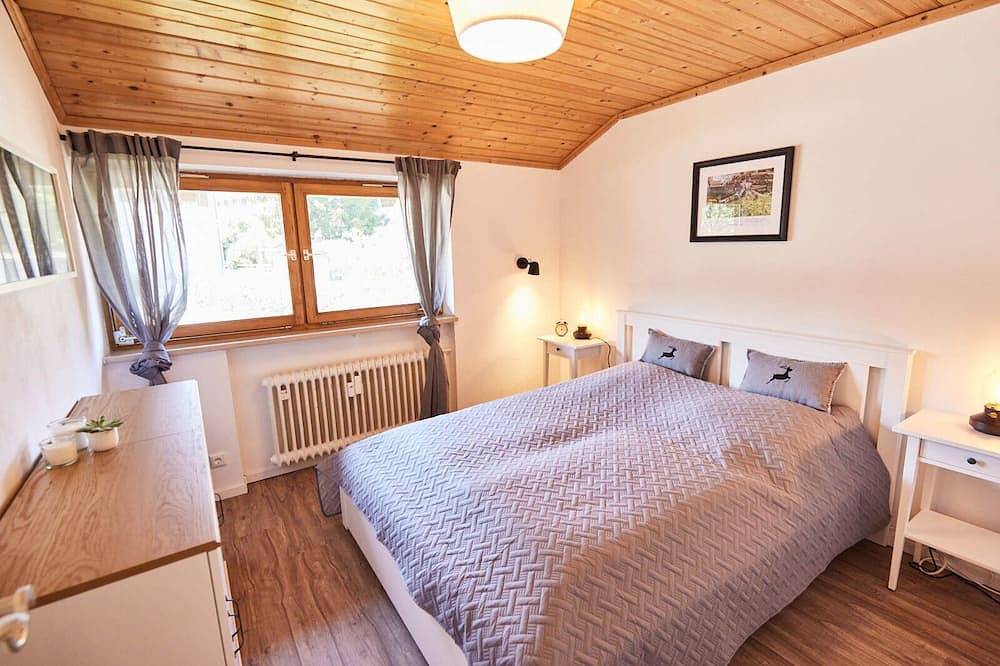 Entire apartment, 2 Bedroom Condo in Rottach-Egern in Rottach-Egern, Bavarian Alps