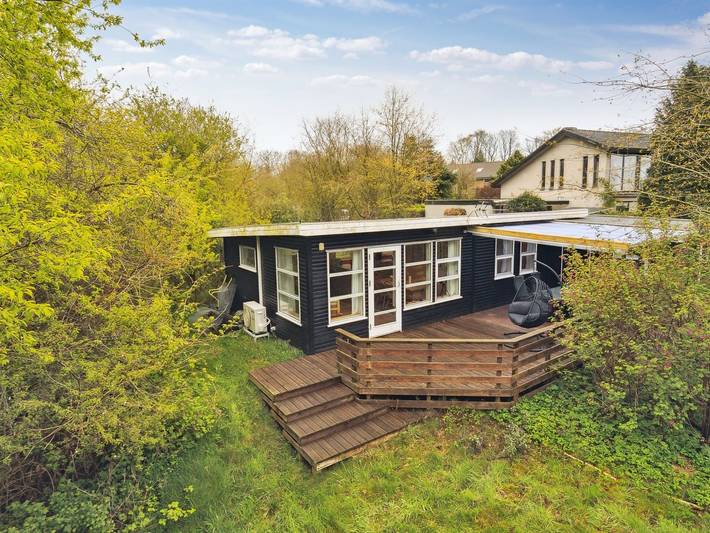 Ferienhaus für 4 Personen, mit Terrasse in Høll
