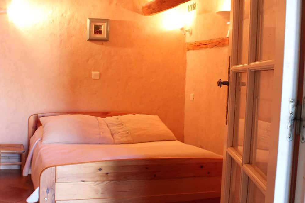 Eco-Gîte \"La Grange\", piscine, tennis au Domaine de la Blaque en Provence Verte in Varages, Région de Brignoles