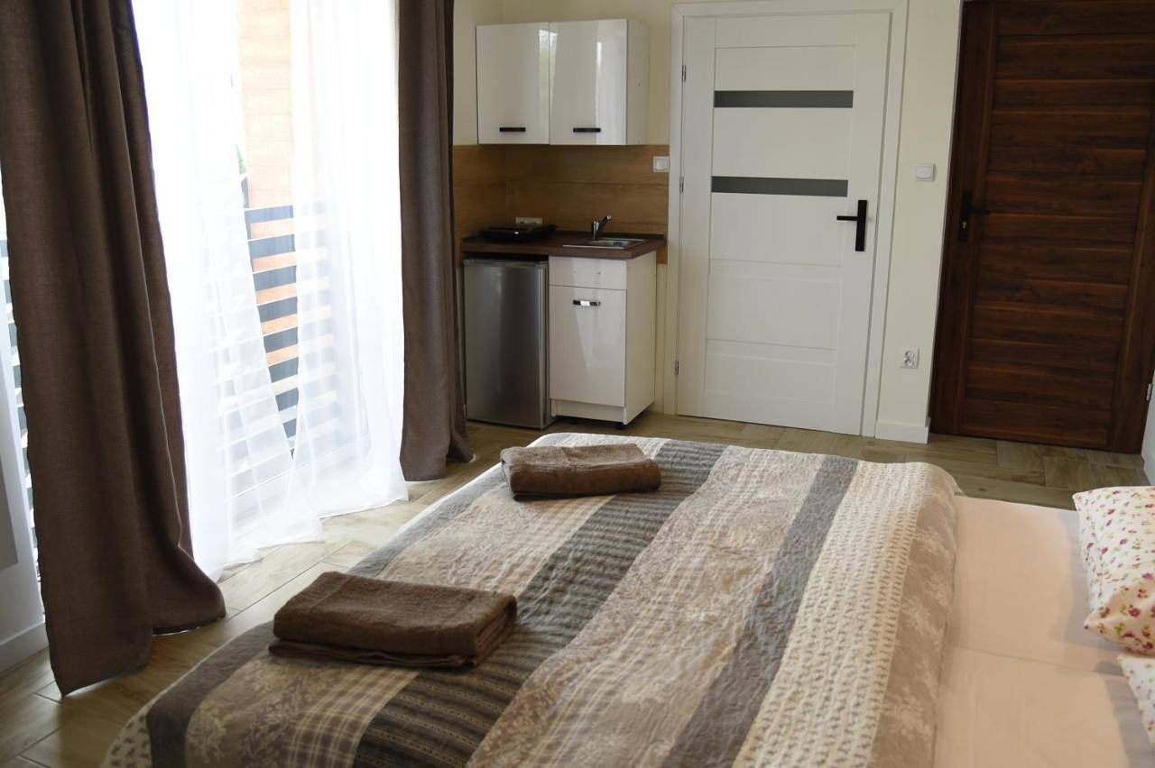 Small Double Room in Mrzeżyno, Powiat gryficki