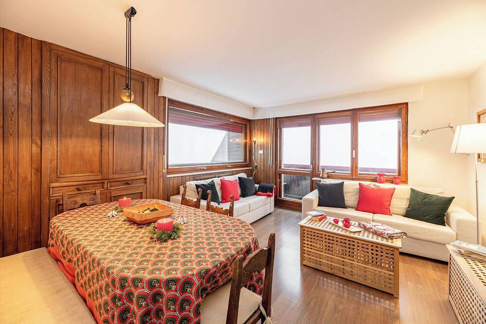 Appartement entier, Casa Etoile, a 10-minute walk from downtown and the cable car! in Comune di Pré-Saint-Didier, Alpes valaisannes