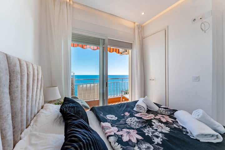 Entire apartment, MalagaSuite First Line Beach Terrace in Fuengirola Centre, Fuengirola