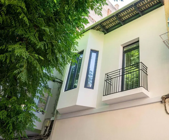 Hostal para 2 personas, con balcón y jardín - 1