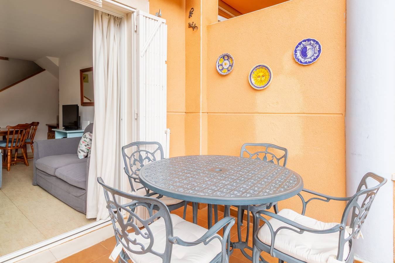 Geheel appartement, Diervriendelijk appartement 'Edificio Menorca' dichtbij de zee met gedeeld zwembad & Wi-Fi in Toscamar, Jávea