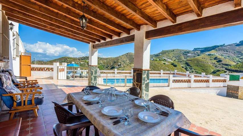 Casa rural para 8 personas, con piscina además de jardín y terraza en El Borge - 4