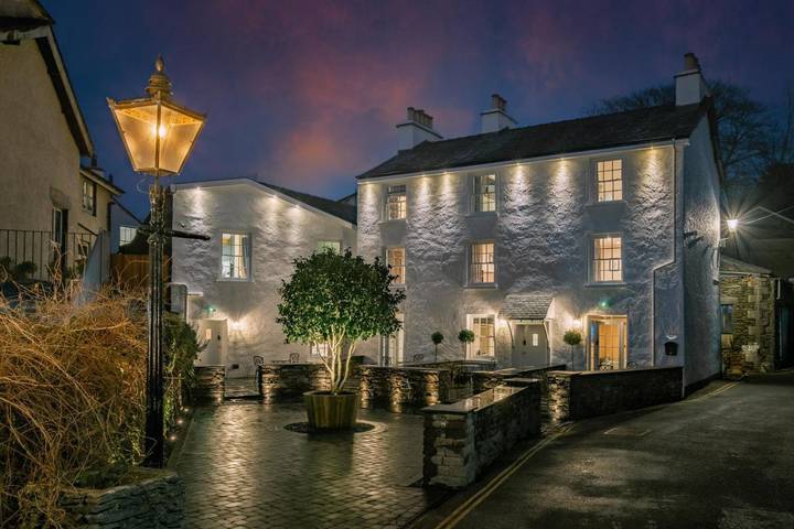 Bed and breakfast for 2 people in Bowness-on-Windermere