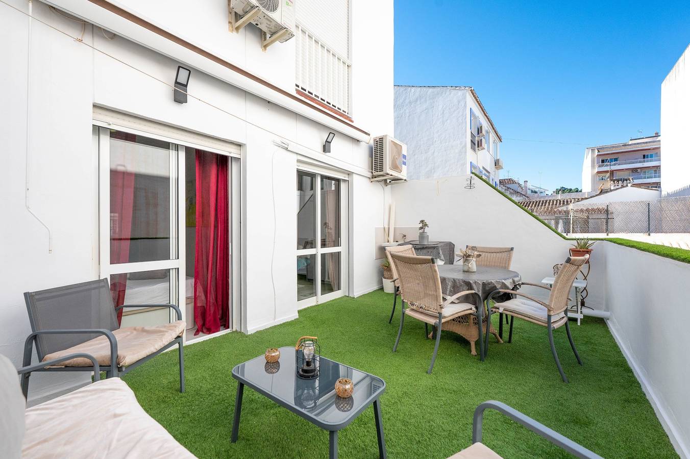 Appartement entier, Appartement "Capitan 2 Centro" avec terrasse privée, Wi-Fi et climatisation in Fuengirola Centre, Fuengirola