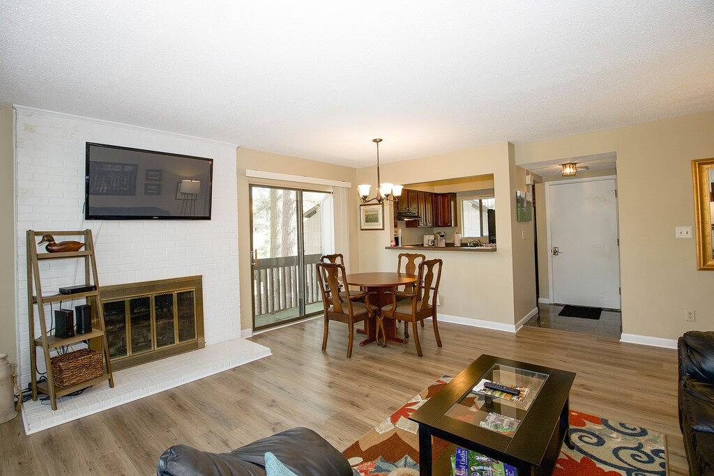 Ganze Wohnung, 217 Prince Manor Eigentumswohnung. Fantastische Aussicht auf Pinehurst Nr. 5 in Pinehurst, Moore County