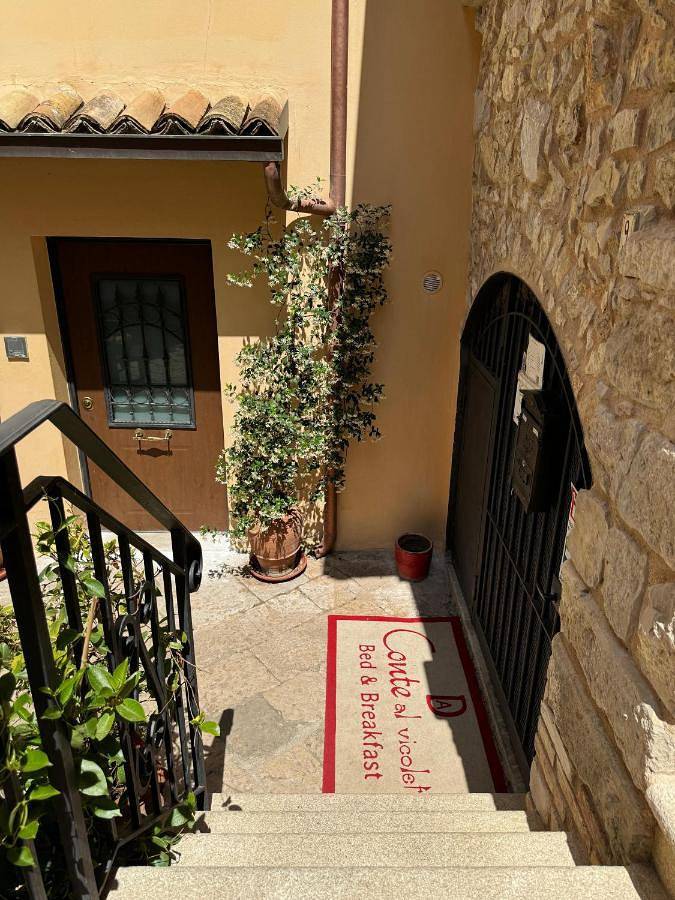 Location de vacances pour 2 personnes, avec balcon et vue, adapté aux familles à Fondi - 3