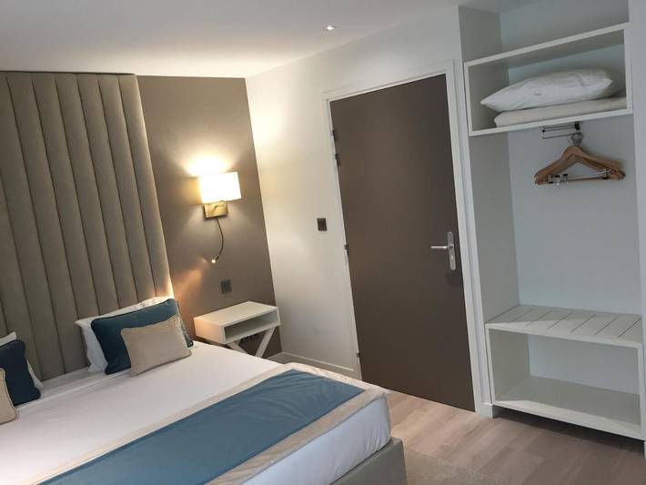Hôtel pour 2 personnes, avec Terrasse à Saran - 3