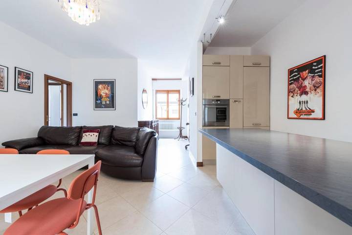 Ferienwohnung für 6 Personen, mit Ausblick und Terrasse in Verona