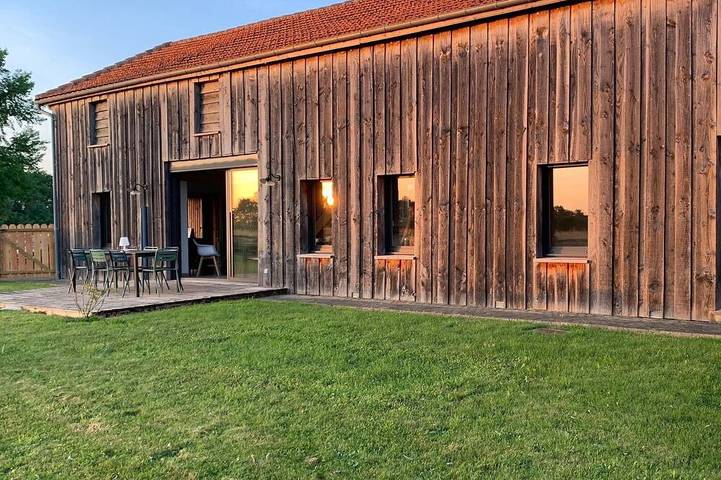 Location de vacances pour 6 personnes, avec jardin et terrasse à Capdrot