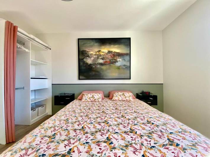 Gîte pour 6 personnes, avec Terrasse et Vue dans Plage du Chay - 2