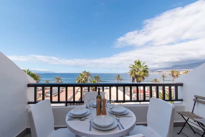 Entire apartment, Parque Santiago Ii 272 - Two Bed Duplex in Playa de las Américas, Arona