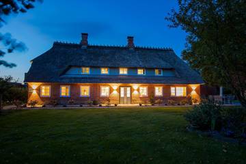 Ferienhaus für 12 Personen, mit Ausblick und Garten in Quern