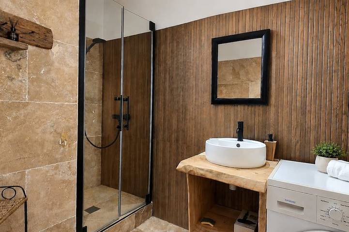 Appartement entier, T2 Paisible Quartier Vigna Majo, Olmeto in Olmeto, Arrondissement de Sartène