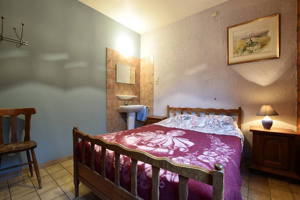 Casa a Noirefontaine con laghetto da pesca in Bouillon, Neufchâteau e dintorni