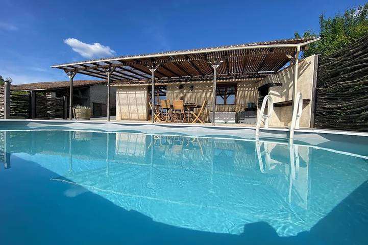 Gîte pour 6 personnes, avec Terrasse et Jardin