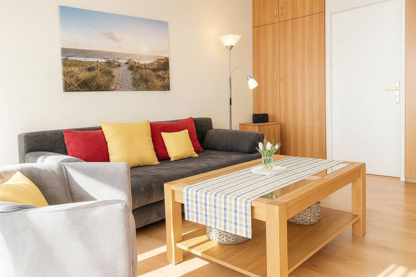 Ganze Wohnung, Komfortable Ferienwohnung mit Balkon im Küstenort Horumersiel-Friesenhörn in Schillig, Wangerland