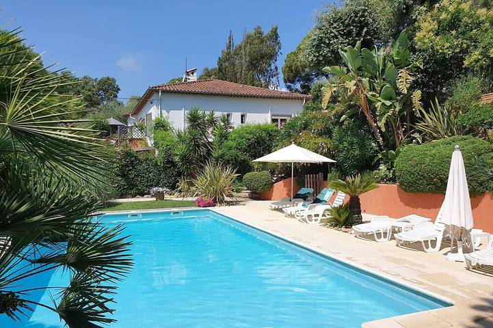 Villa für 6 Personen, mit Balkon und Garten sowie Pool in Sainte-Maxime