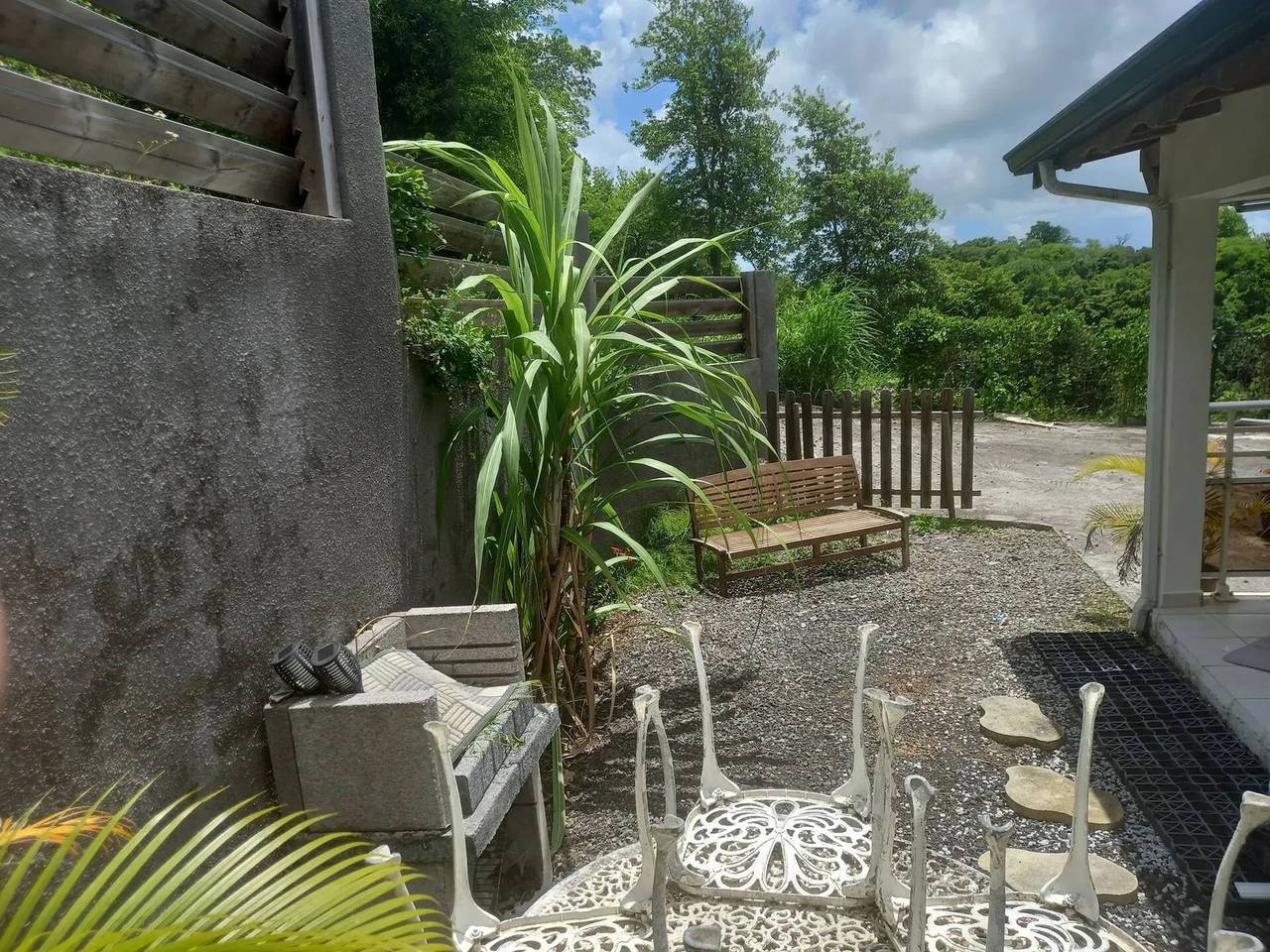 Casa acogedora en Les Abymes con terraza in Les Abymes, Guadalupe