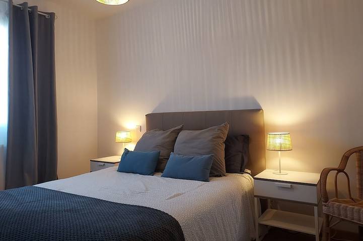 Location de vacances pour 6 personnes, avec piscine et jardin à Saint-Geniès-de-Malgoirès - 2