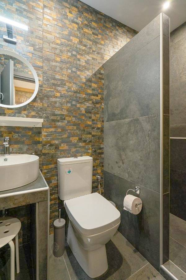 Gîte pour 2 personnes, avec terrasse, adapté aux familles dans Kalambáka - 2