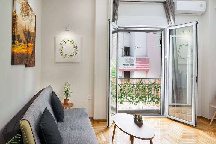 Ferienwohnung für 3 Personen, mit Balkon in Athen