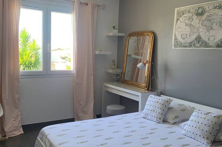 Location de vacances pour 8 personnes, avec terrasse et jardin à Murviel-lès-Béziers - 3