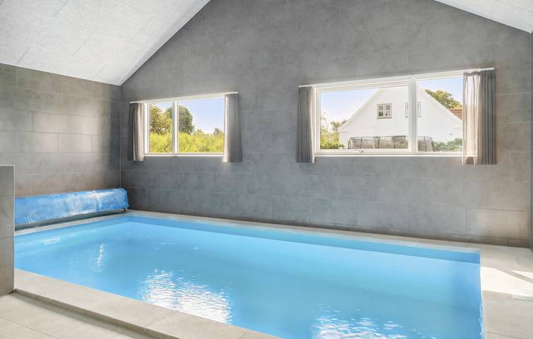 Ferienhaus für 14 Personen, mit Whirlpool und Sauna sowie Garten und Terrasse, mit Haustier in Råbylille Strand - 4