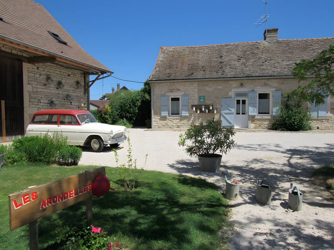 Les arondelles - chez honorine in Virey-le-Grand, Chalon-sur-Saône Området
