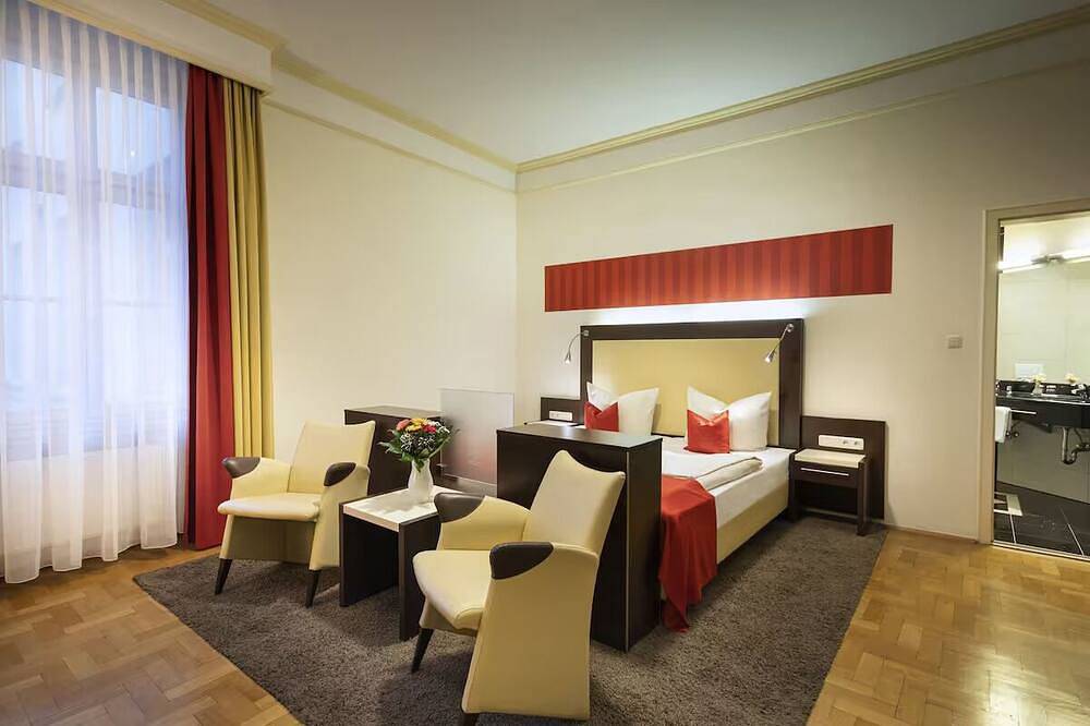 Prime Location | Heart Of Bonn | Junior Suite | Pet-Friendly Stay! in Bonn, Rheinland