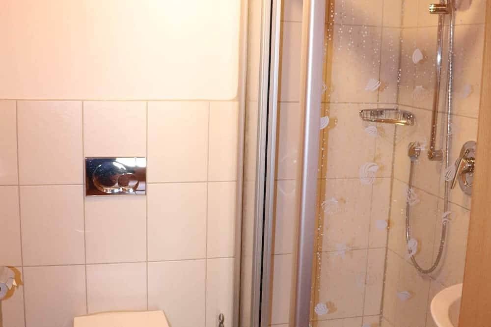 Ganze Wohnung, Studio im Blockhaus am Chiemsee in Bernau am Chiemsee, Chiemsee