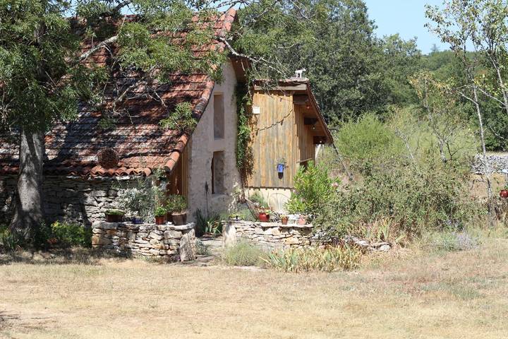 Gîte pour 4 personnes, avec jardin et terrasse
