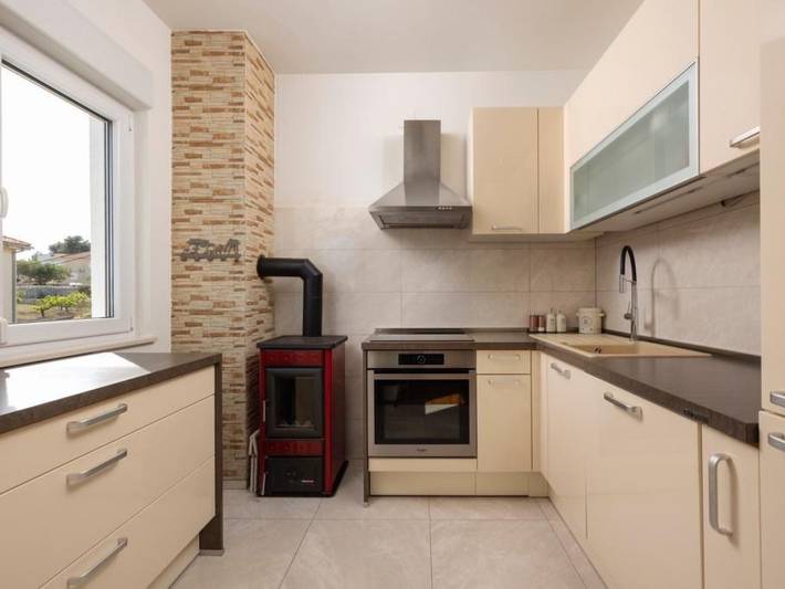 Apartamento entero, Coastal Comfort Apartment Teilen Speichern in Podstrana, Condado de Split-Dalmacia