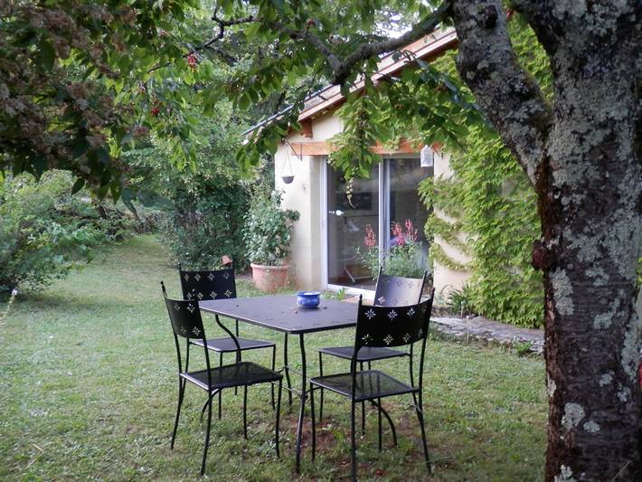 Chambre d’hôte pour 3 personnes, avec jardin et jacuzzi dans le Lot - 3