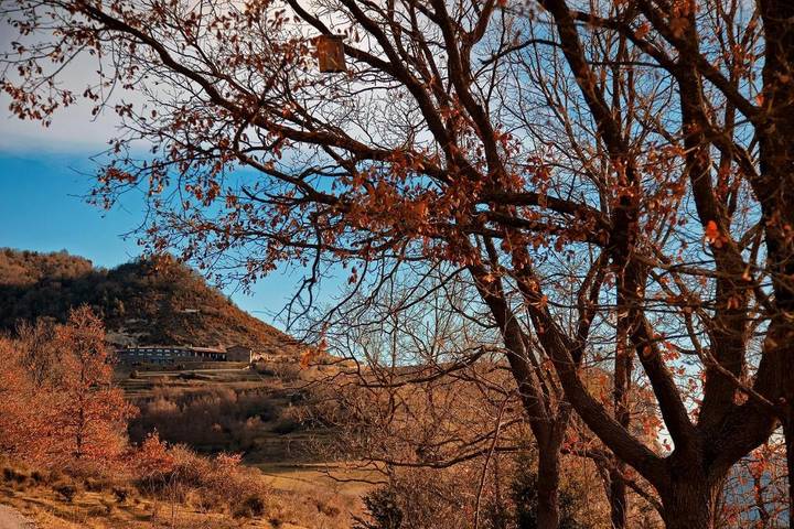 Casa rural con piscina para 3 personas, con jardín además de piscina y vistas en Osona - 4