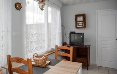 Maison De Vacances pour 2 Personnes dans Quemperven, Bretagne, Photo 2